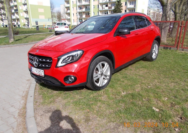 Mercedes-Benz GLA cena 92500 przebieg: 60500, rok produkcji 2019 z Sieradz małe 121